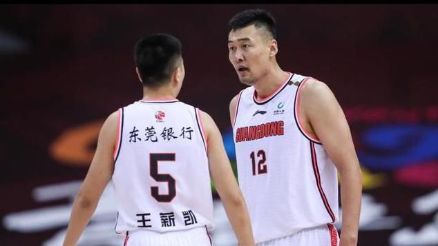 亚洲一级二级在线